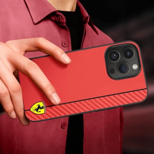 Coque - Ferrari - iPhone 14 Pro Max - Bi-material - Kolföring - QI-kompatibel Röd