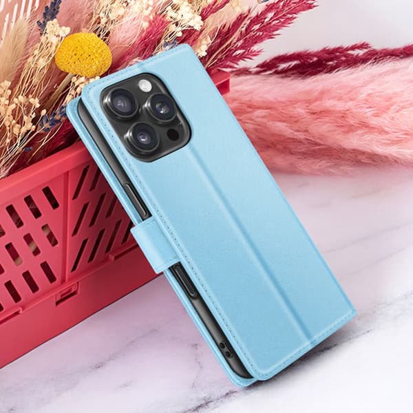Plånboksfodral för iPhone 16 Pro Max med ställ och magnetflik Zanaé Ljusblå Blå