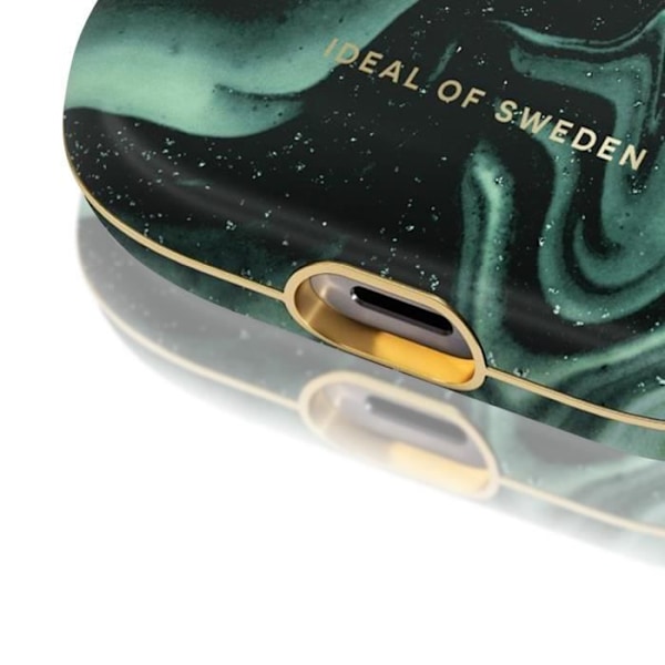 Marbled AirPods Pro 2 Case Elegant Golden Olive Marble iDeal of Sweden Mørkegrøn Grön