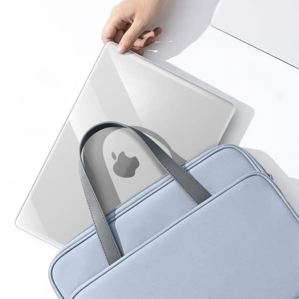 Skrivebeskyttelse til MacBook Pro 14 - MW - Transparent - Polycarbonat - Antiglid - Indbyggede ventilationer Transparent