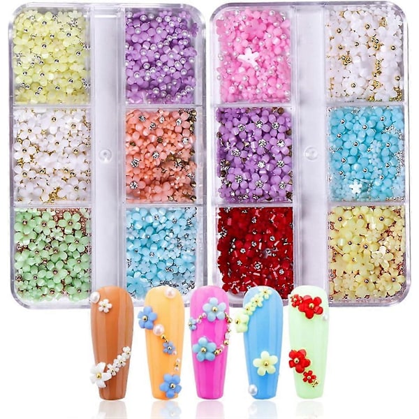 2 Laatikkoa Kukkakynsitaidetta (1), 3D Kynsien Kukkia, Elegantteja Kynsikoristeita, Kauniita ja ihania, pieniä ja herkkiä, sopivat kynsiin, askarteluun
