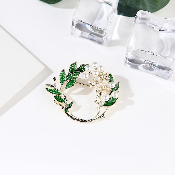 Gardenia Blomsterbrosch Snygga Gröna Blad Modeaccessoarer för Kvinnor