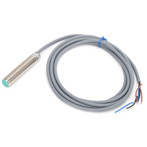 BERM Beröringslös omkopplare Cylindrisk formad 3-tråds PNP normalt stängd sensor 10-30VDC