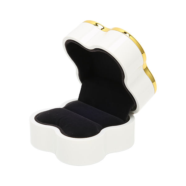 Lighted Rings Box Soft Flocking Luminous Four Leaf Clover Design Jewelry Display Gift Box for Weddings AnniversariesWhite