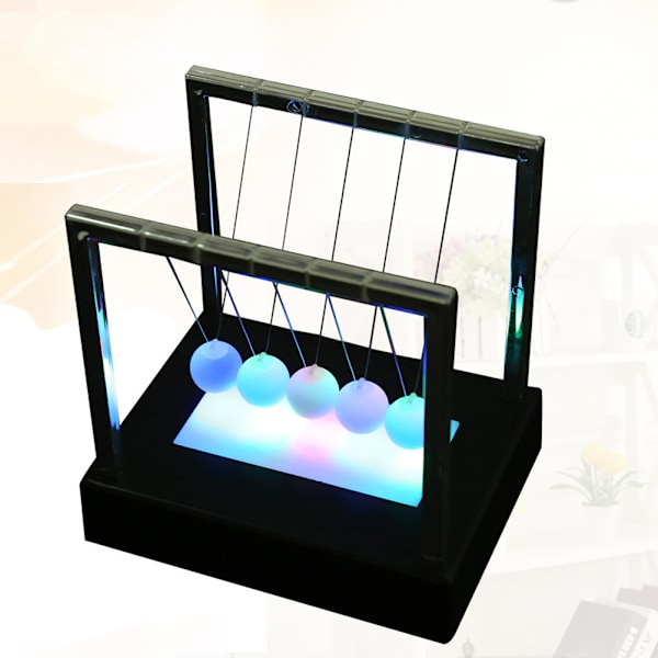 Belyste Newtons Vugge Kugle Miniature Model Ornamenter Hjem Dekoration Hjemmekontor Skrivebord Dekor Gaver