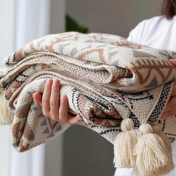 Boho-tyylinen neulottu torkkupeitto, jossa on hapsut, akryylinen neulottu koristepeitto sohvalle, tuolille, sängylle, divaanille, 130*170cm