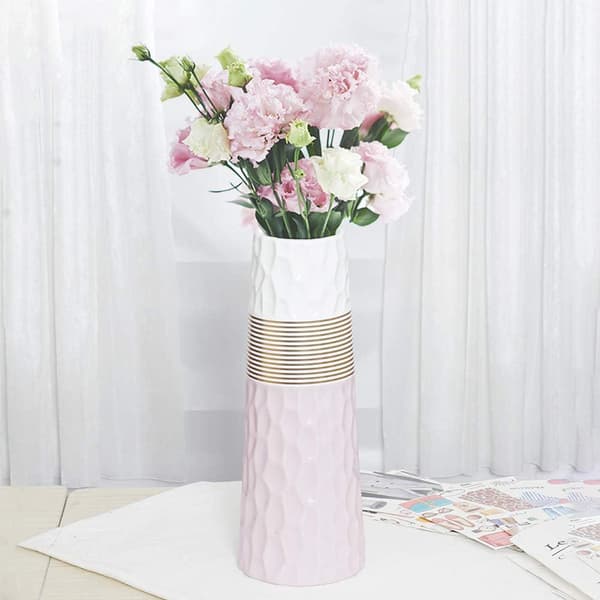 28 cm blomvas i vit keramik och roséguld