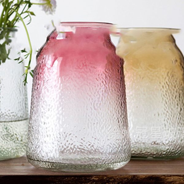 Vas Attraktiv Dekorativ Glasmaterial Stabil Bas 9,5x9x18cm Minimalistisk Stil Vas Prydnad för Hem Röd