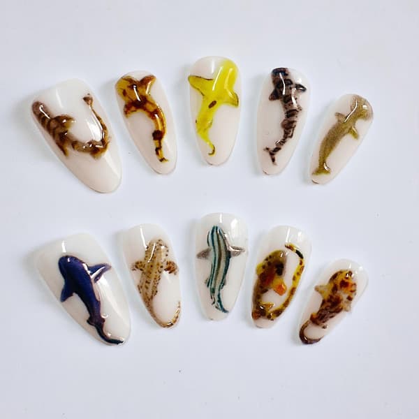 All Match Fake Nails with Fish Decor with Zero Pressure on Nail Bed Design M