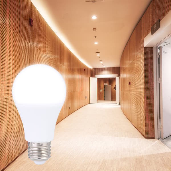 E26/E27 85-245V 5W/7W/9W Radarsensor Hög Ljusstyrka LED-lampa för Sovrum Vardagsrum 7W Vitt Ljus