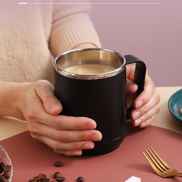 Kaffemugg 460ml 304 Rostfritt Stål Foder Läckagesäker Elegant Bärbar Mugg för Utomhusaktiviteter Svart