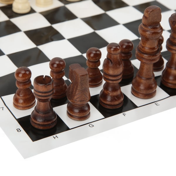 Bærbart sammenleggbart sjakkbrettspillsett med 32 deler - perfekt for feriefester!
