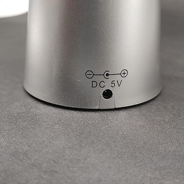 Insektsavvisande fläkt - Kemikaliefri lösning för att hålla flugor och mygg borta från mat utomhus (2 st, silver)
