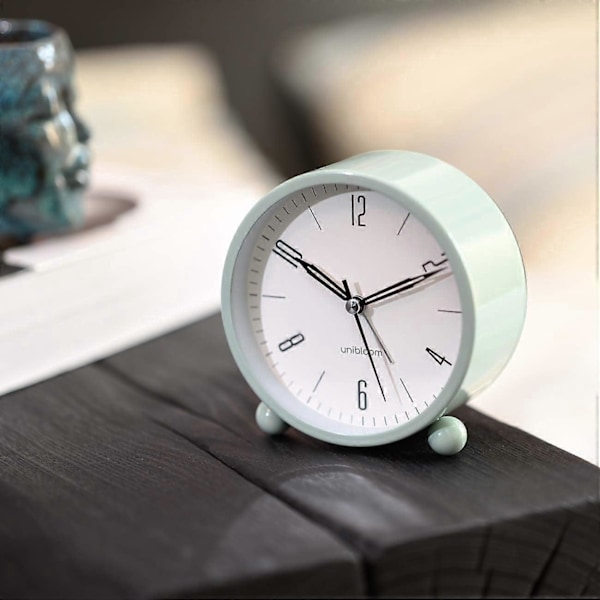 Tyst Väckarklocka - Icke Tickande Analog Väckarklocka med Varmt Ljus - Minimalistisk Rund