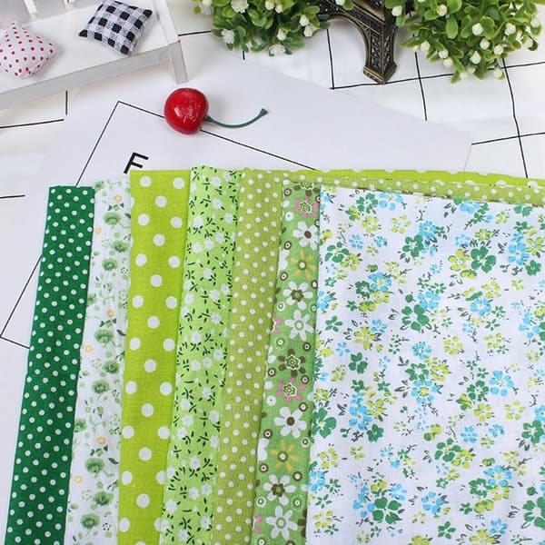 7 st 25*25 cm bomullstyg DIY blandade rutor förskuret bäddset Quarters Bundle (grön)
