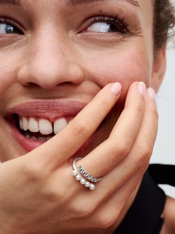 Pandora – Treated Freshwater Cultured Pearl & Pavé Open Ring – Sterling Silver Circumference: 56mm