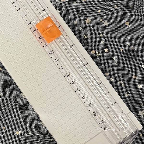 Papirkutter Liten minifolding Klarskala grader Frie karbonstålskjæring Scrapbook Papirtrimmer Hvit