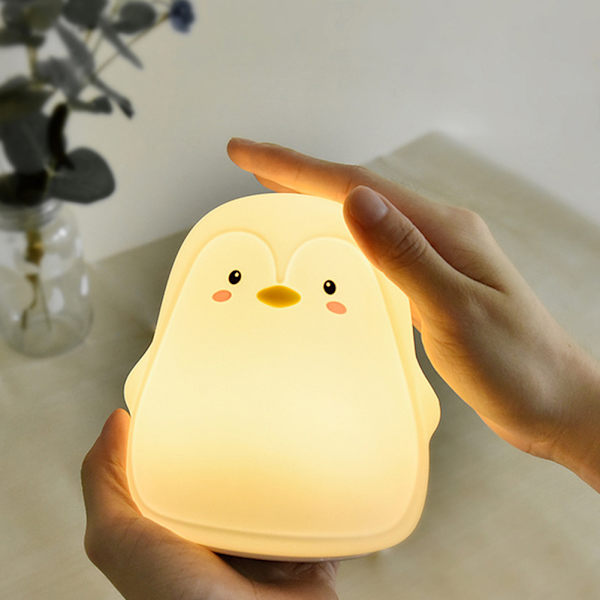 Silikon Farverig Sød Pingvin USB Opladning LED Nattelys Lampe til Soveværelse Sengekanten Hvid