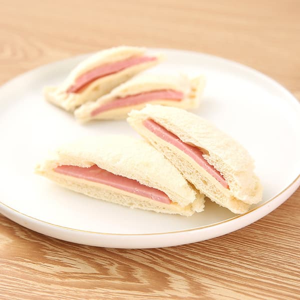 Firkantet Sandwichkutter Forsegler Brødskorpefjerner Pannekakemaker DIY Kuttere Bento Box Sandwich Skorpefjerner Pressform for Barn