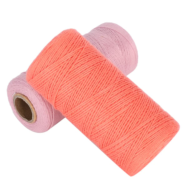 2 st broderimaskintråd 8/4 varpgarn vävning mattor bomullsspinning 250 meter