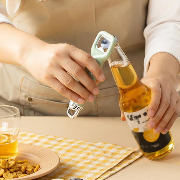 Kraftig flad flaskeåbner i rustfrit stål Bærbar hængende bartender ølåbner til køkken bar restaurant grøn