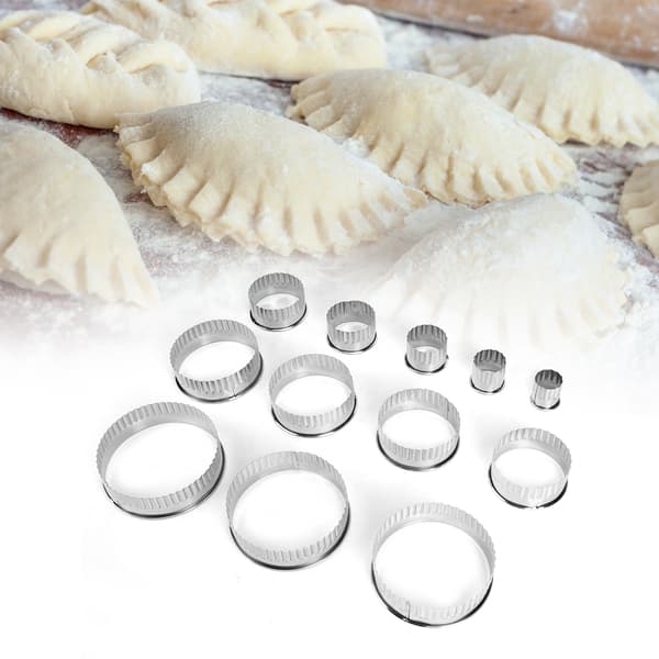 12 stk. runde kakekjeks kaker deigkutterform i rustfritt stål med tenner DIY bakeverktøy