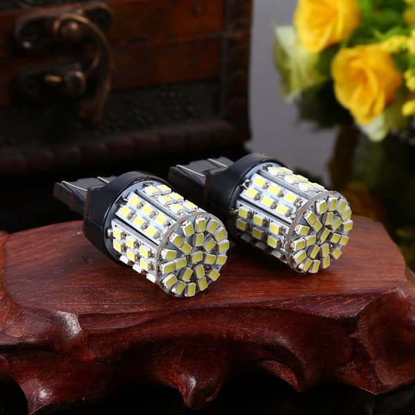 2st 7443 64-SMD Vit 6000K Back Broms Stopp Bak LED-lampa Glödlampor