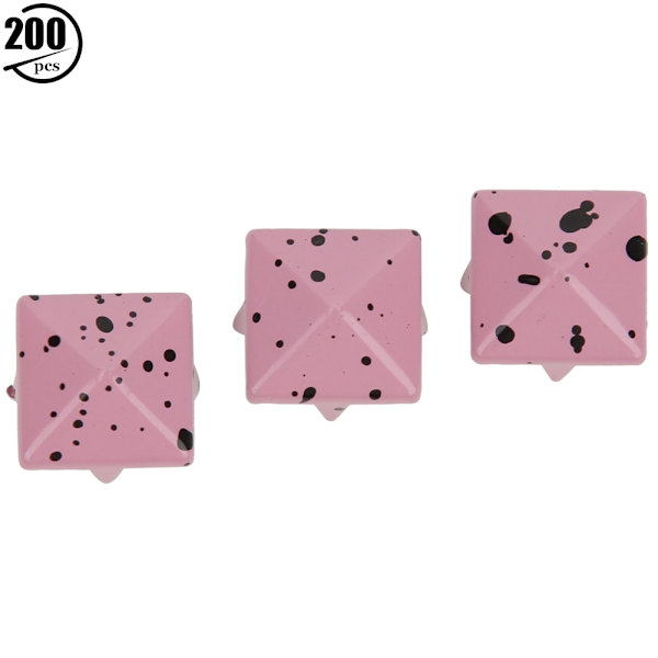 200 stk pyramidepynt klær dekorativt tilbehør metall pyramidenitter 10mm rosa base og svart punkt