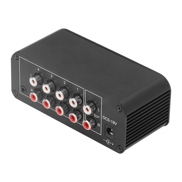 Stereo Sound Mixer 4 Kanal RCA Input og Output Mini Stereo Mixer med separate lydstyrkekontroller til hovedtelefoner