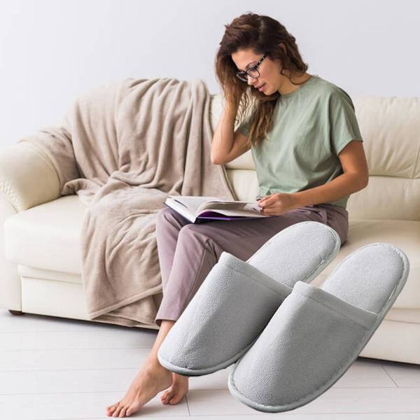 Fleece Tofflor One Time Non Halk Tjocka Spatofflor för Home Hotel Travel Party Guest