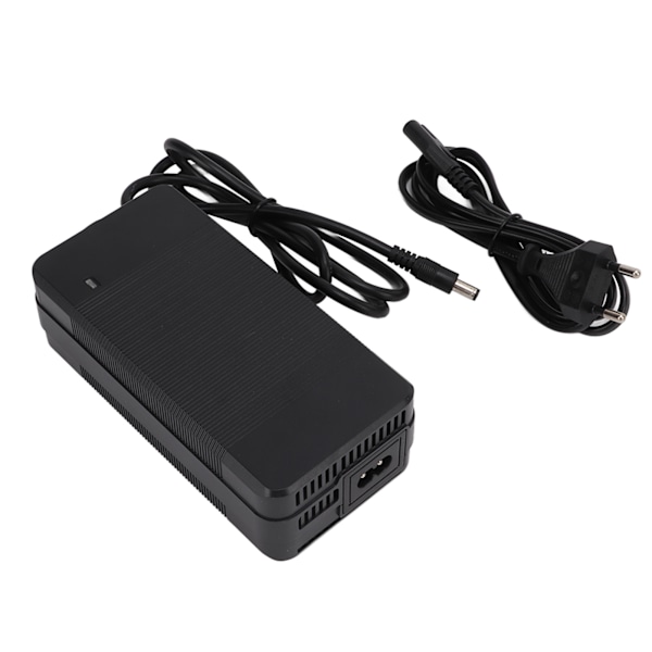 42V 3A Batterilader Strømtilpasning Litiumbatterilader for Elektrisk Scooter 100‑240VEU Plugg