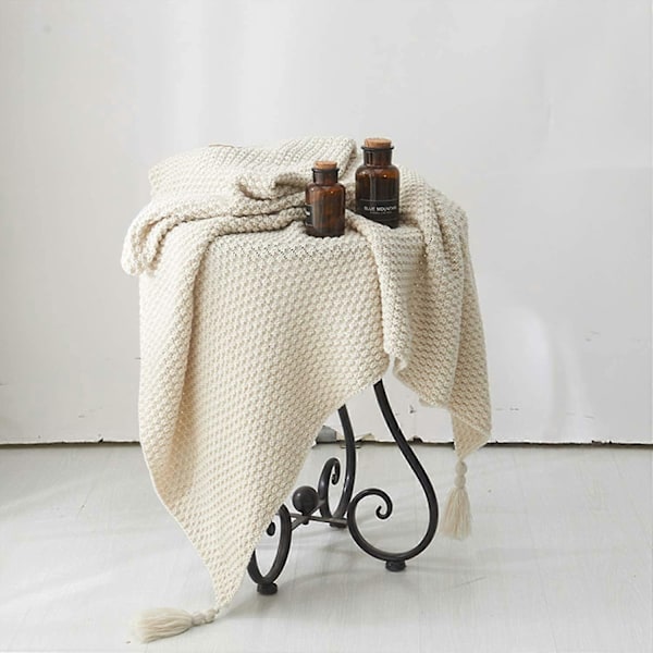 Strikket pledd Sofateppe Sengeløper Bordmatte Myk Varm Nordisk Sengeløper med Frynser Håndlaget for Strandpiknik Alle Årstider (Beige, 130 x 170cm)