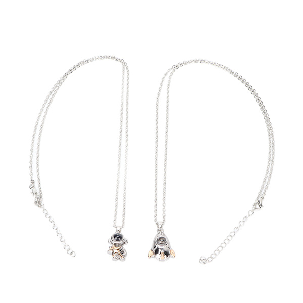 2 st Astronaut Par Halsband Fest Legering Enkelt Fashionabelt Elegant Halsband Smycken Tillbehör Present