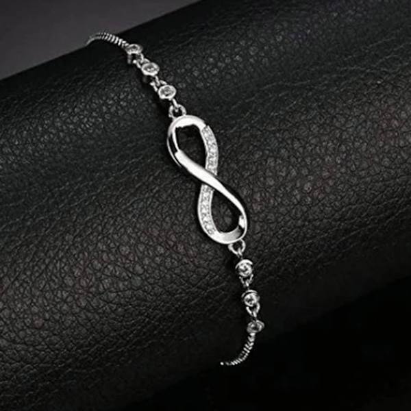 Trendigt armband med strass för kvinnor, justerbart armband i legering med utsökt unikt hänge, smycken för dejting