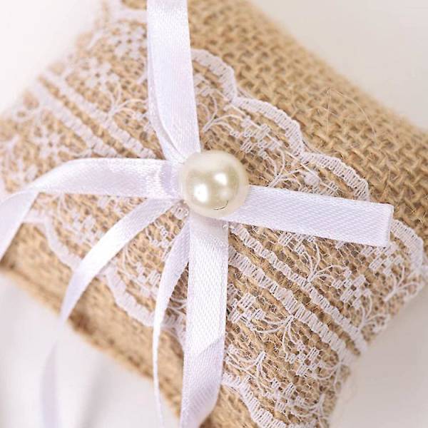 Vintage Rustik Blonderingspute med Blondering og Perlebrodert Blomst