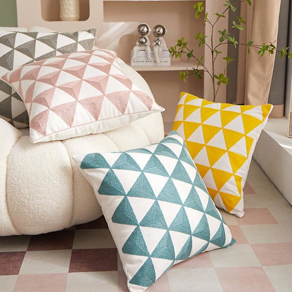 Sett med 4 Enkle Dekorative Putetrekk 45 x 45 cm Myke Slitesterke Firkantede Putetrekk med Geometriske Trykte Mønstre