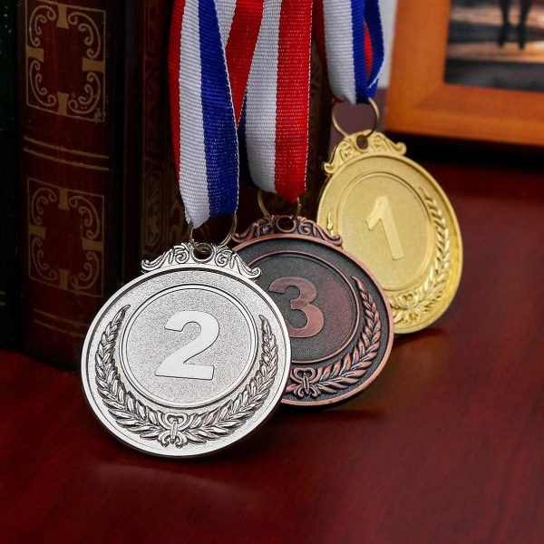 OL-stilsett med 3 metallprismedaljer med halsbånd – gull, sølv, bronse – for barnesport eller konkurranser