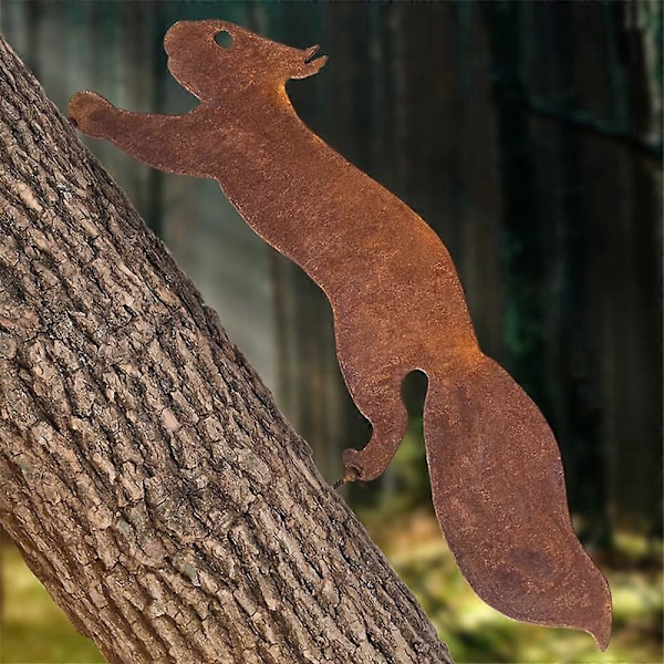 Egern - Metal Havepynt - 30 cm - Naturlig Rust Patina