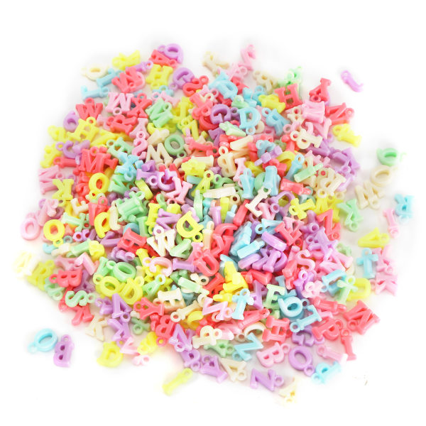 500 stk avstandsperler farget brev plast hårbånd anheng perforert perle DIY tilbehør