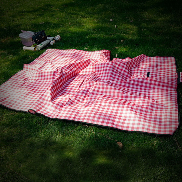 Utomhus bärbar maskintvättbar Oxford tyg picknickdyna Fuktsäker Thicken Beach Ground Matred vit