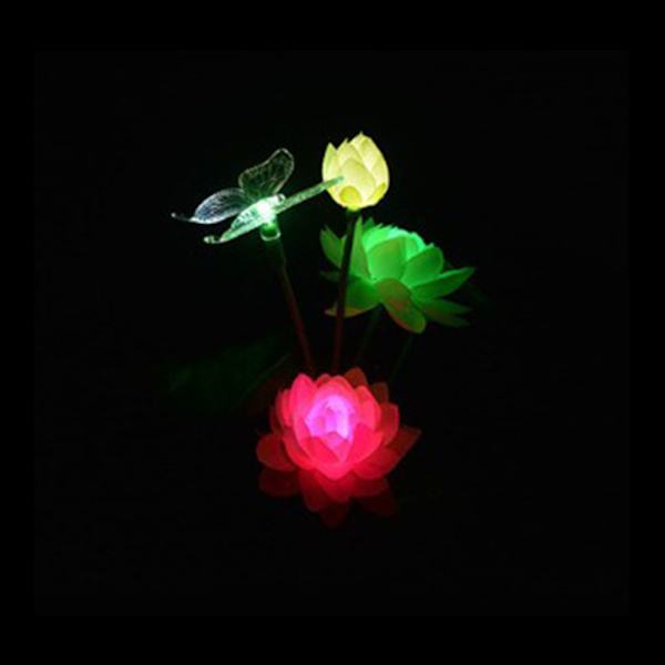 Solcelledrevet lysstyring Lotus-stil farverig LED-plænelampe til havegård sommerfugl