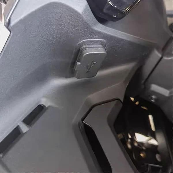 Motorcykel USB Strømladningsgrænseflade Stik Impulsladeport til CFMOTO 450SR SR450 800NK 800