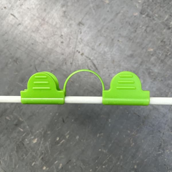 8 mm drivhusklemmer 100 stk. plast dobbelthode skygge hagebueklemmer for drivhusfilmnett skyggepaneler PP-materiale (lysegrønn)