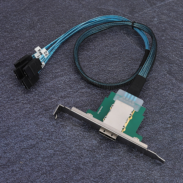 Mini SAS -käänteiskaapeli H0302 SAS 26P naaras - 4 x SATA laitteistodatakaapeli 0,8 metriä