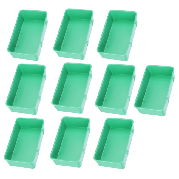 10 st fågelmat och vattenmatare i plast