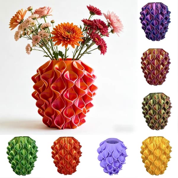 3D-printet blomstervase rød gull geometrisk hjemmeinnredning