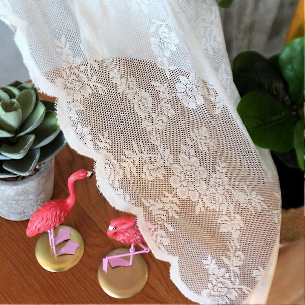 Blonde tyllgardiner, broderte hvite semi-transparente gardiner for soverom og stue
