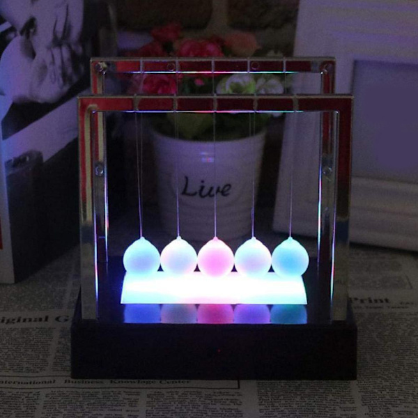 Newtons Swing Ball LED-valo Newtons Science Kids Lelut Tasapainopallot Pöytälelut Kodin ja toimiston sisustus