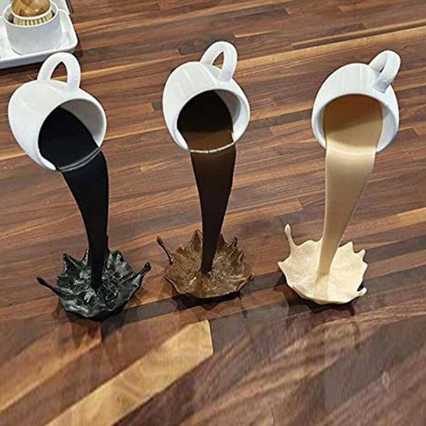 Nyhet Flytende Kaffe Kopp Skulptur Resing Kaffe Kopp Flytende Søl Kaffe Kopp Skulptur for Hjemme Skrivebord Ornamenter Dekor