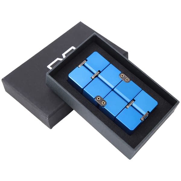 Håndholdte Fidget-leker i aluminiumslegering Infinity Desk Magic Cube Stressavlastningsleke Blå